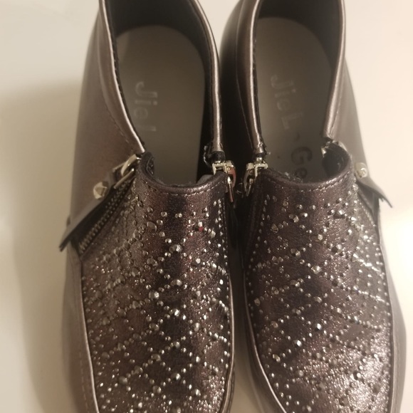 Shoes with hidden heels inside - Picture 4 of 4